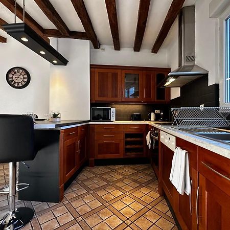 Charming Apartment Close To The Center Of Blere Esterno foto