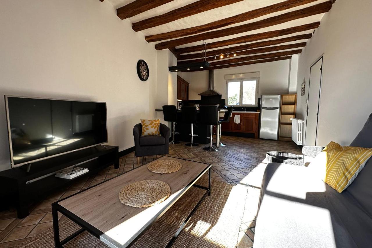 Charming Apartment Close To The Center Of Blere Esterno foto