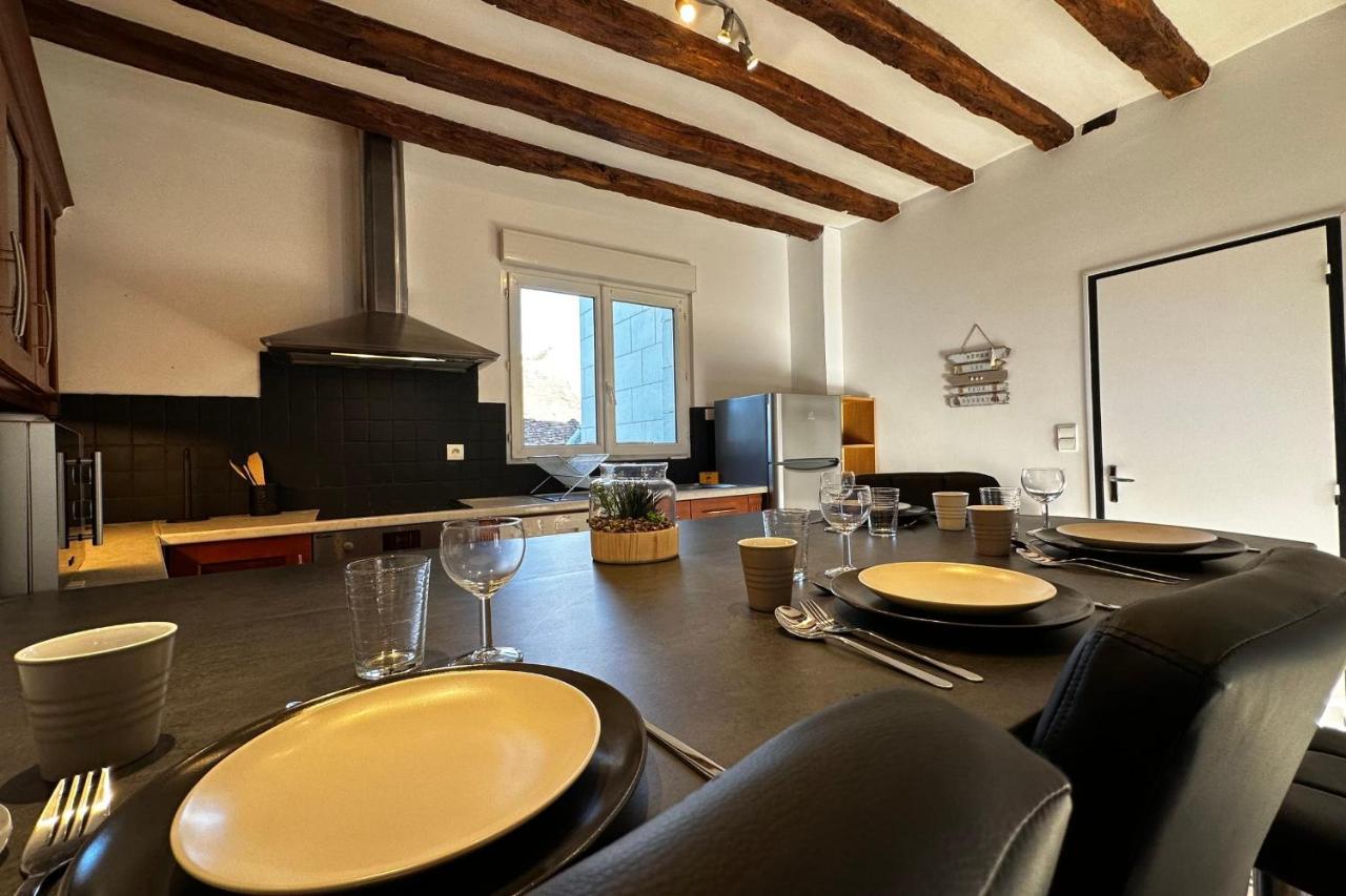 Charming Apartment Close To The Center Of Blere Esterno foto