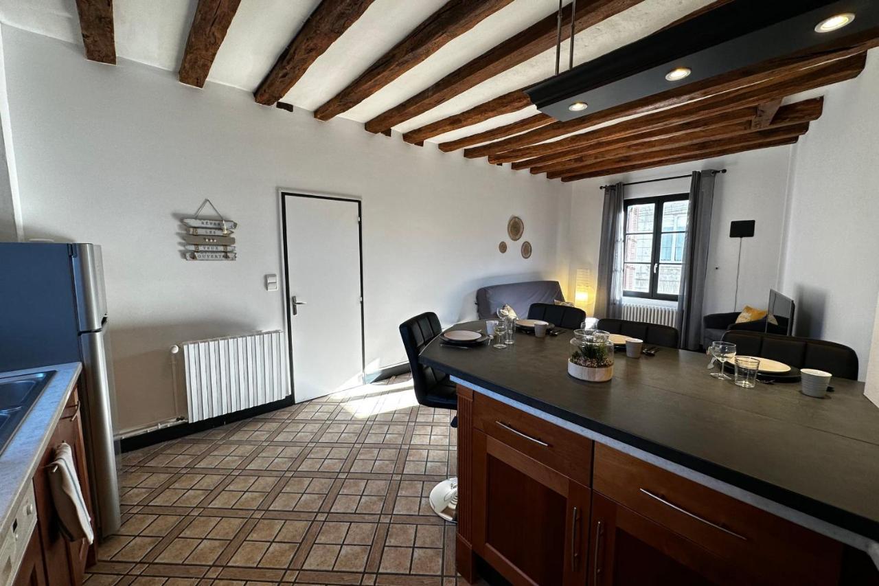 Charming Apartment Close To The Center Of Blere Esterno foto
