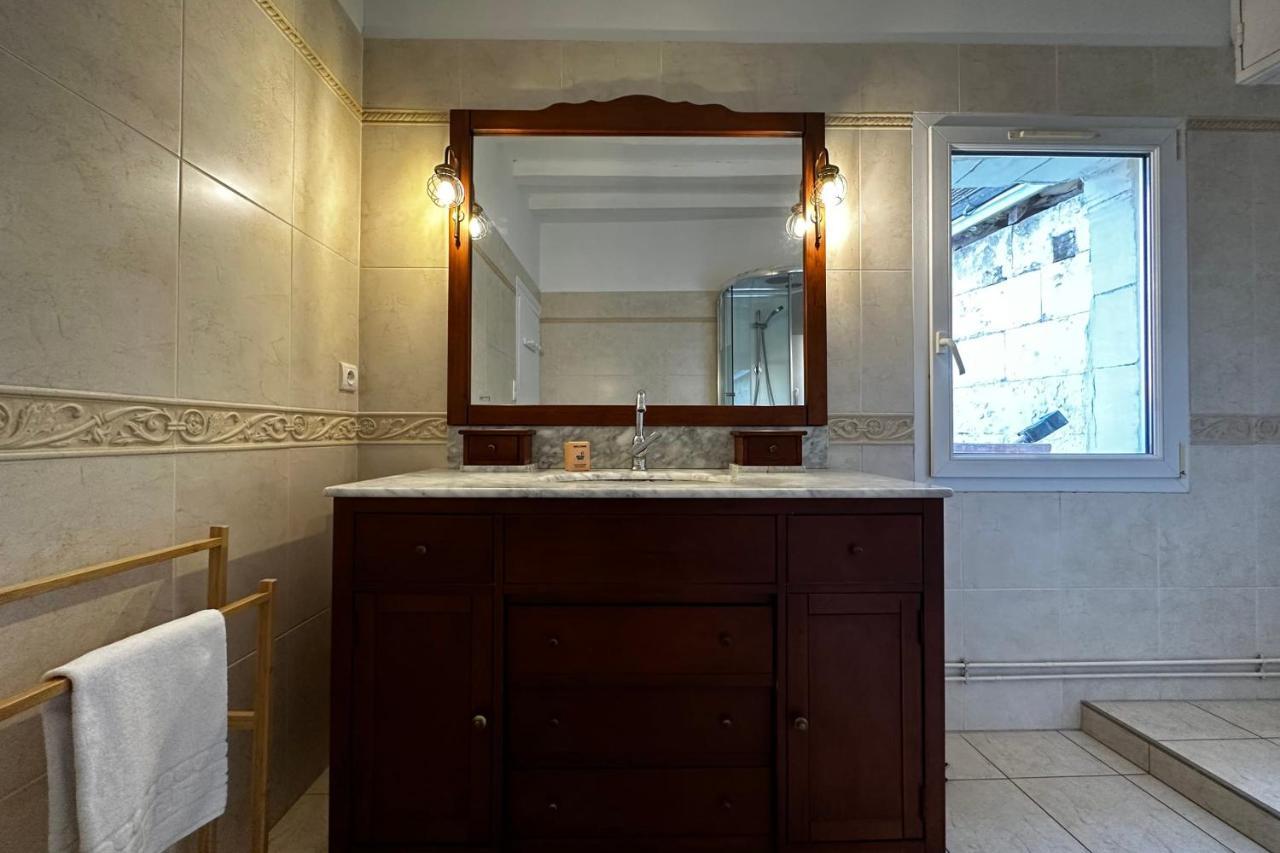 Charming Apartment Close To The Center Of Blere Esterno foto